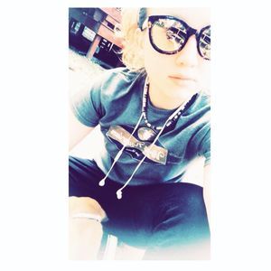 Meet your Posher, Sam